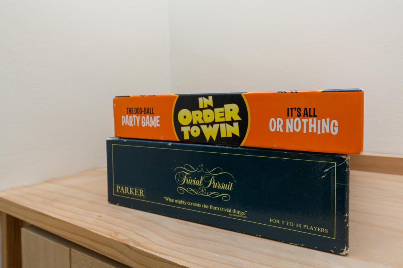 Rest Close To Alton Towers & Jcb, Netflix Holiday home Rocester
