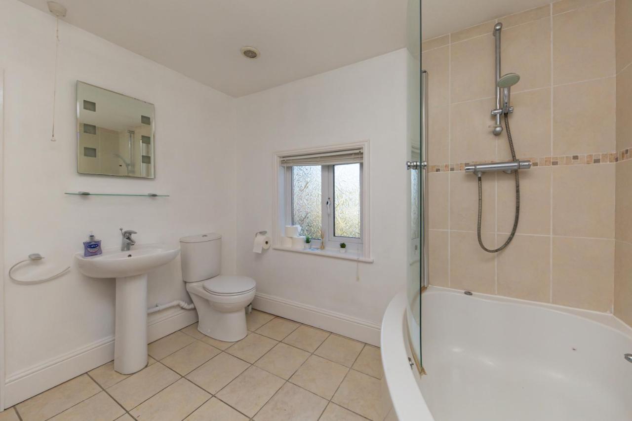 Holiday home Rest Close To Alton Towers & Jcb, Netflix *