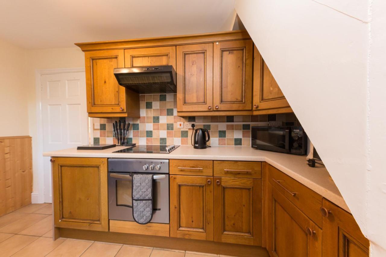 Rest Close To Alton Towers & Jcb, Netflix Holiday home Rocester
